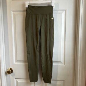 NEW Tracksmith Allston tights